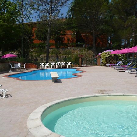 Hotel Il Poggetto カステッリーナ・マリッティマ エクステリア 写真