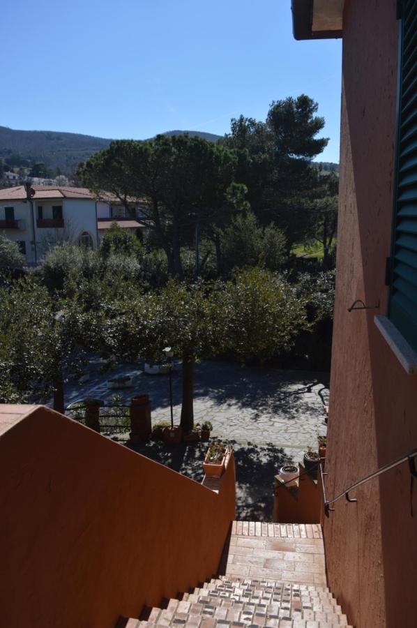 Hotel Il Poggetto カステッリーナ・マリッティマ エクステリア 写真