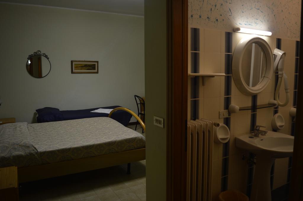 Hotel Il Poggetto カステッリーナ・マリッティマ エクステリア 写真